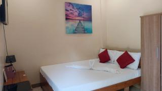 CG'S TRAVELLERS INN - 8