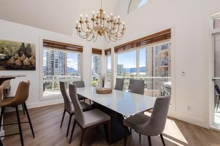 Luxury Penthouse - Discovery Bay Kelowna - 2