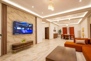 Villa Luxe RUBY 300M2-4 Suite Room-Private Swimming Pool-Ballooning Marrakech - 1