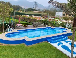 Country house with pool Sol de Pachacamac - 1