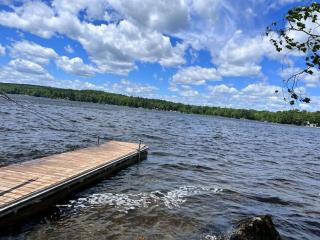Marmora Hideaway – Cozy Waterfront Retreat - 9