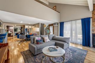 Black Hills Townhome -Community Pool-Near Downtown - 0