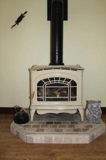 Rustic Pines Waterfront Cottage *CLEAR WATER* - 1