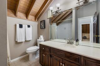Black Hills Townhome -Community Pool-Near Downtown - 1