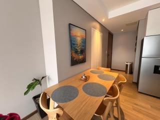 Apartment minutes from La Aurora Airport - 7