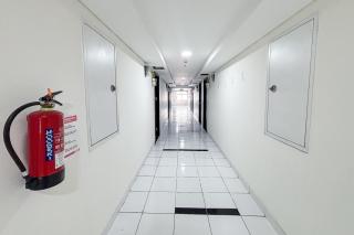 RedDoorz near Green Sedayu Mall - 3