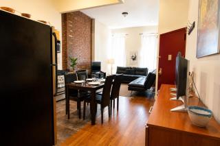 Fabulous & Large 2 Bedroom in NYC! - 6