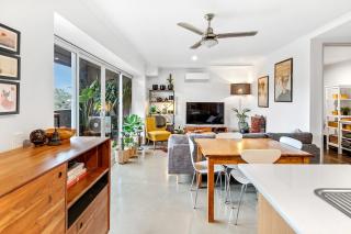 Stylish Bowden Apartment with Parkland Views - 9