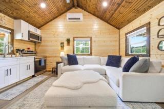 Blue Haven Retreat Private Lakefront Escape - 2