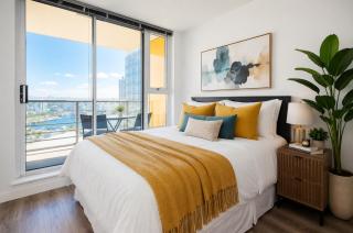 Central 2 Bedroom Suite Steps to BC Place and Dining - 5