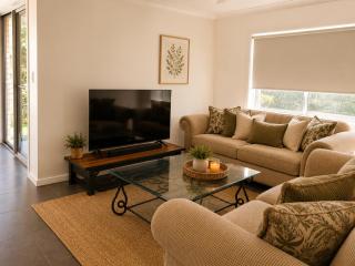 Brand New 4 Bedroom Comfortable House - 8
