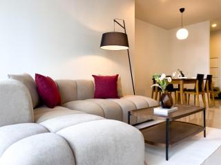 Near BTS l Large 98 sqm l Pool and Sauna - 2