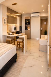 Apartamento con vista al mar cerca del aeropuerto - 1
