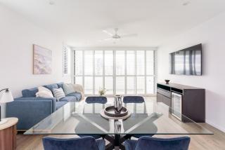 Elite 2BR Broadbeach Escape, Pet Friendly - 0