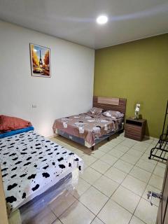 Spacious home in La Esperanza, La Unión Sur - 3
