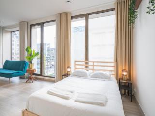 Spacious City Retreat with Balcony - 1