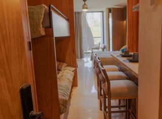 Beachside Luxury Studio - 2