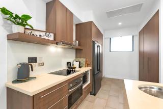 Sensational Swim Out - Resort Living by the Sea - 4