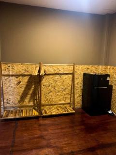 THIP bungalow family room - 1