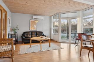Cozy Wooden Cottage Close To Nature And Beach - 4