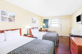 Days Inn by Wyndham Athens - 2