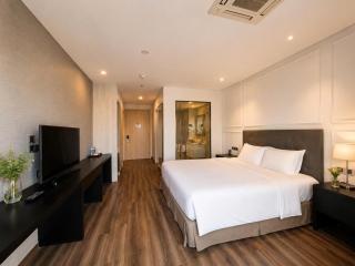 Wyhnham Danang Golden Bay - Top 10 Travellers' Choice - 4