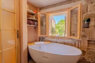 The Magic of the Stone House, a Peaceful Escape - 8