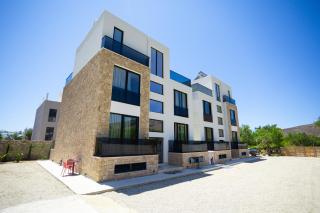 Emili Premium Residence - 8