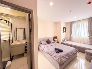 Versailles Square Apartment by Homii - 9
