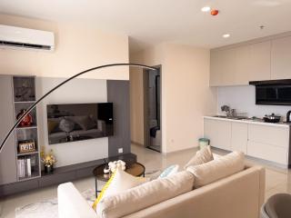 Versailles Square Apartment by Homii - 6