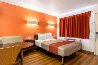 Motel 6-Garland, TX - Dallas - 6