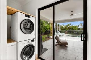 Palm Cove Retreat I heated pool I Family home - 3