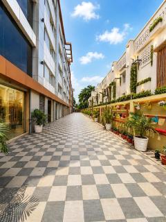 Hotel Camellia Grand - 9