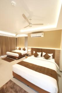 Hotel Camellia Grand - 1