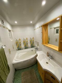 House By The Sea With Hot Tub - 9