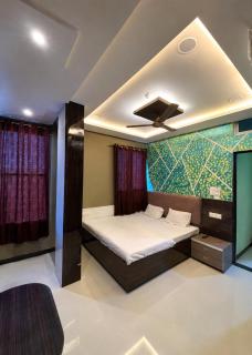 Hotel Royal Palace Mandsaur - 2