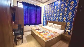 Hotel 8 Inn - 8