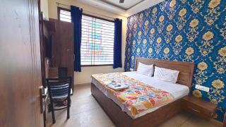 Hotel 8 Inn - 7