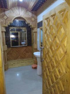 The Ahisthay Resort Fagu I Wooden Rooms with Private Balcony I Open Private Lawn I Open Bonfire I Kufri Shimla By Stayza Retreat - 3