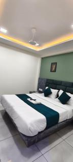 hotel radhe - 0