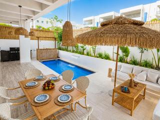 Turquoise chalet - Luxury 3BR Apartment with Private Pool - 1