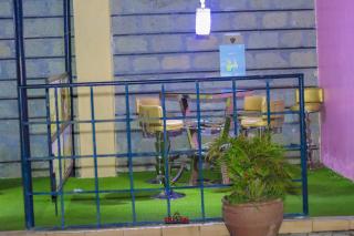 Celestial Comfort Lounge - 7