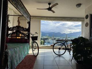 Inner City Cairns Penthouse- Xmas NY only - 0