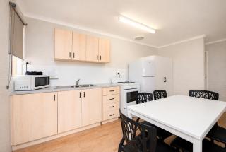 Geraldton's Ocean West Holiday Units & Short Stay Accommodation - 8
