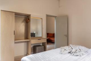 MarMkail contemporary apartment in central location - 3