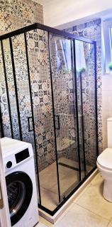 2-Bedroom apartment near center with private parking - 6