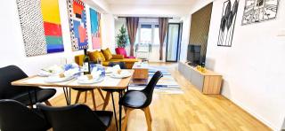 2-Bedroom apartment near center with private parking - 1
