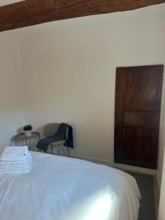 Appartement de charme avec piscine - 8