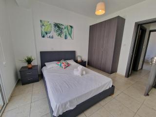 Lux Finikoudes Suite - 1
