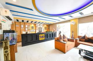 FabHotel Dev Palace - 9